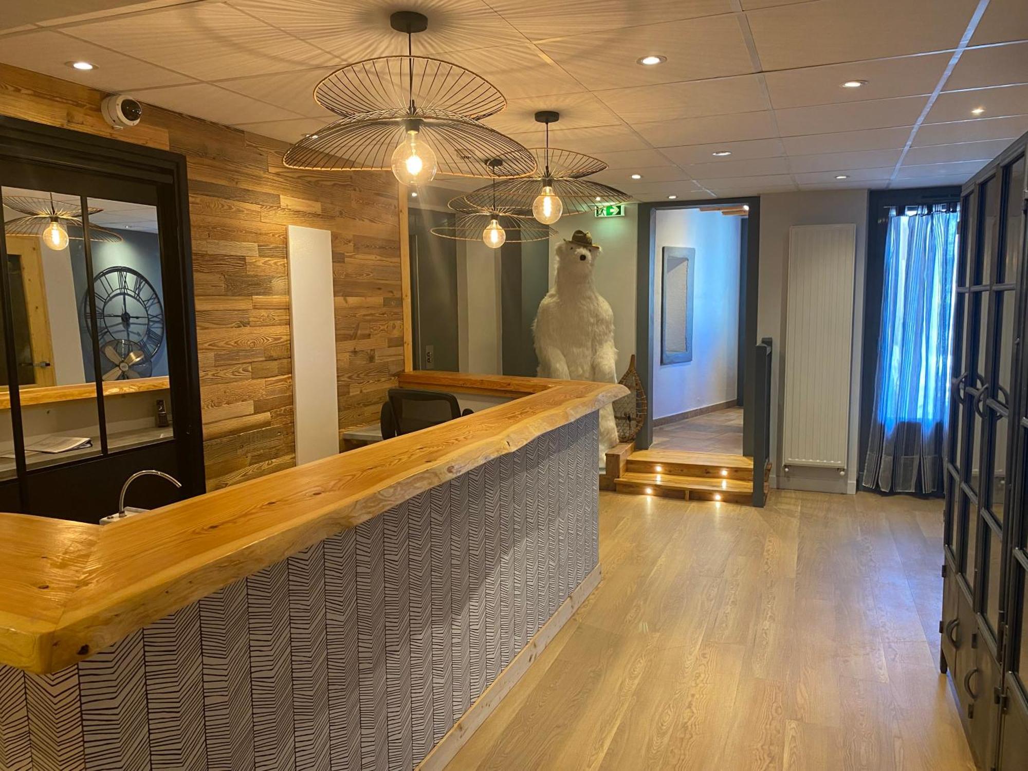 Hotel Les Autanes Spa-Balneotherapie & Restaurant 昂塞勒 外观 照片
