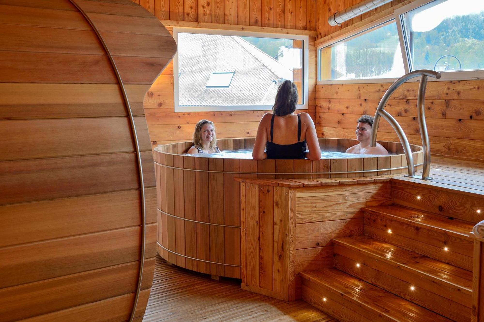 Hotel Les Autanes Spa-Balneotherapie & Restaurant 昂塞勒 外观 照片