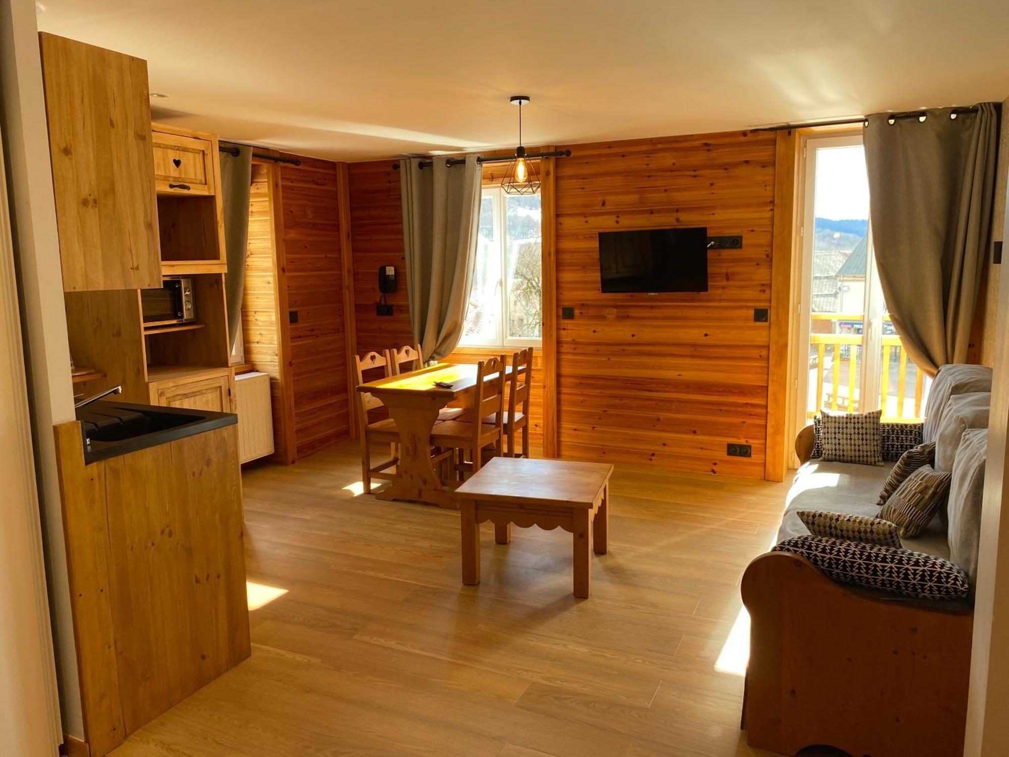 Hotel Les Autanes Spa-Balneotherapie & Restaurant 昂塞勒 外观 照片