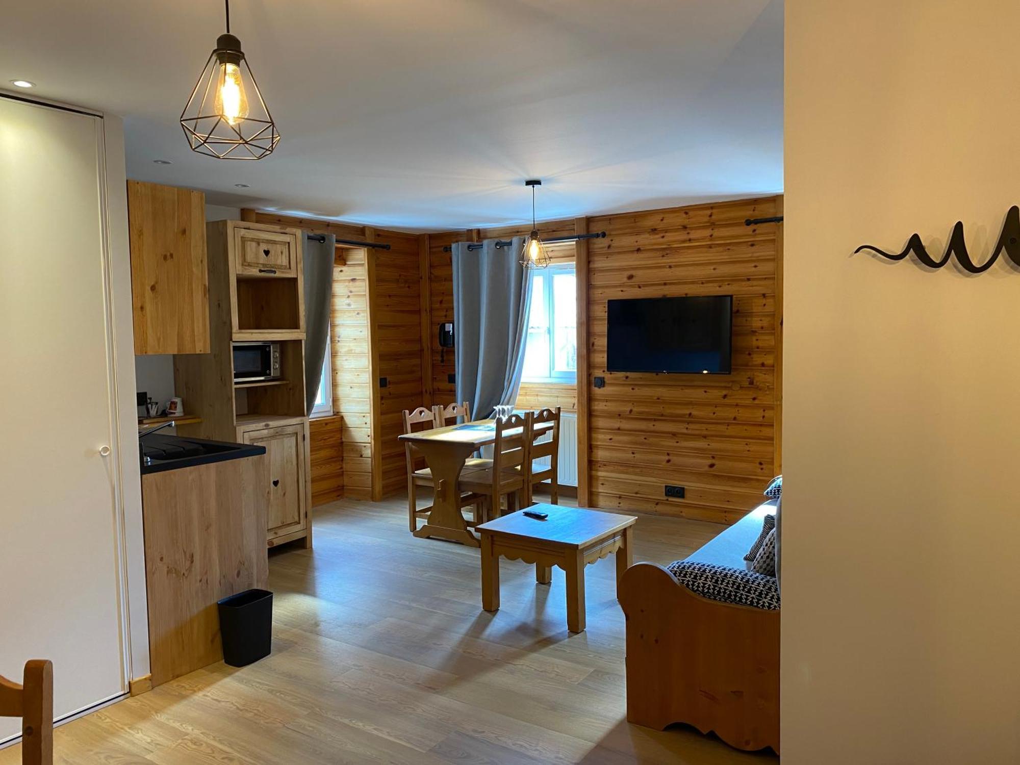 Hotel Les Autanes Spa-Balneotherapie & Restaurant 昂塞勒 外观 照片